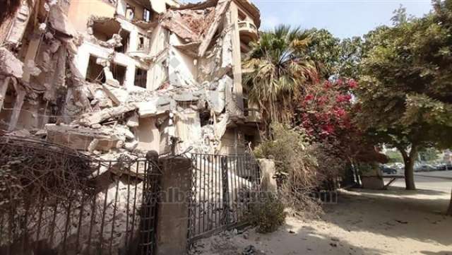 انهيار جزئي لعقار خالي بمصر الجديدة