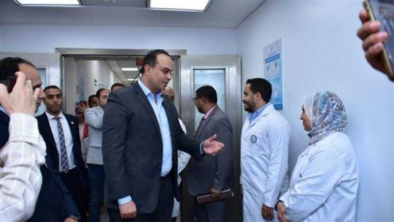 رئيس هيئة الرعاية الصحية يطمئن على جودة الخدمات الطبية المقدمة للأشقاء الفلسطينيين