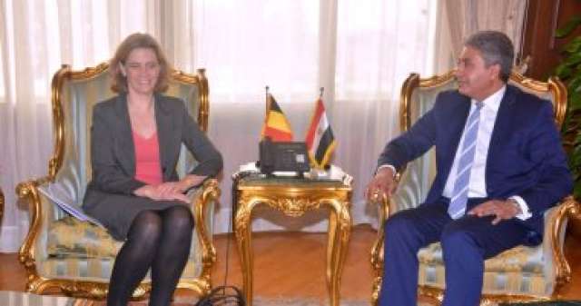وزير الطيران يلتقى سفيرة بلجيكا لبحث العلاقات فى مجال النقل الجوى 