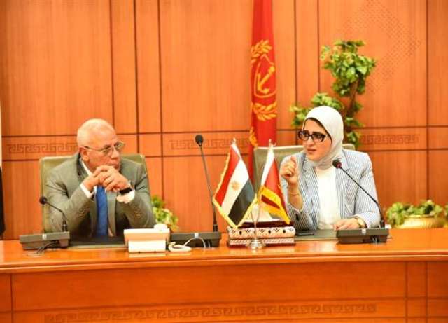وزيرة الصحة ومحافظ بورسعيد