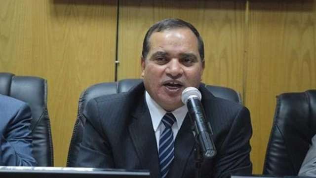الدكتور أحمد عزيز عبدالمنعم رئيس جامعة سوهاج