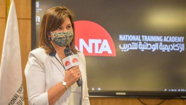 السفيرة نبيلة مكرم عبدالشهيد، وزيرة الدولة للهجرة وشئون المصريين بالخارج،