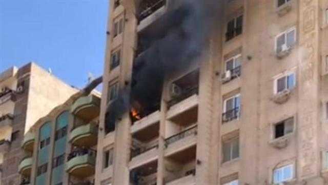 هربًا من الحريق.. إصابة 3 أشخاص قفزوا من الطابق الخامس في الهرم
