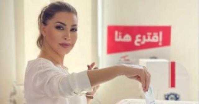 نوال الزغبى تشارك بصورتها أثناء الإدلاء بصوتها فى الانتخابات اللبنانية