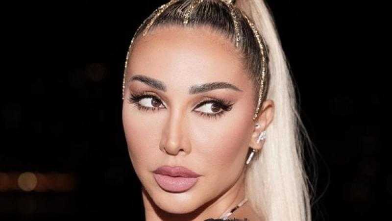 جويل مردينيان تستعرض أنوثتها في أحدث ظهور