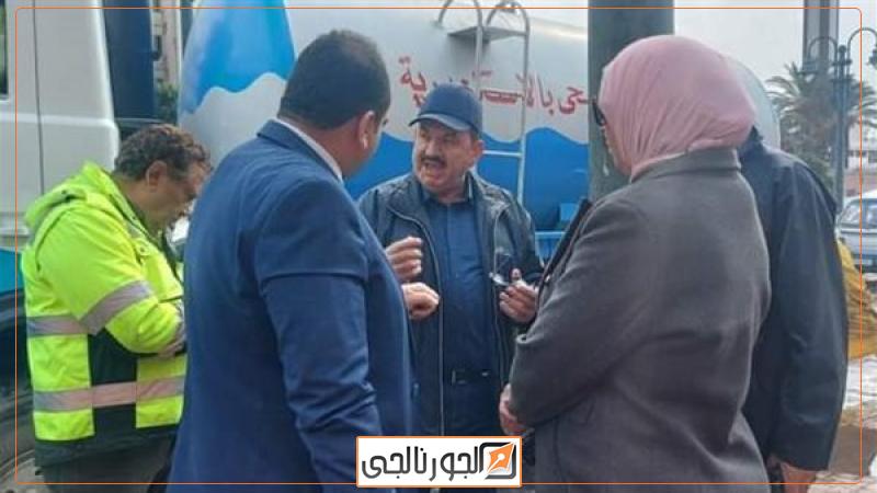 رفع تجمعات مياه الأمطار