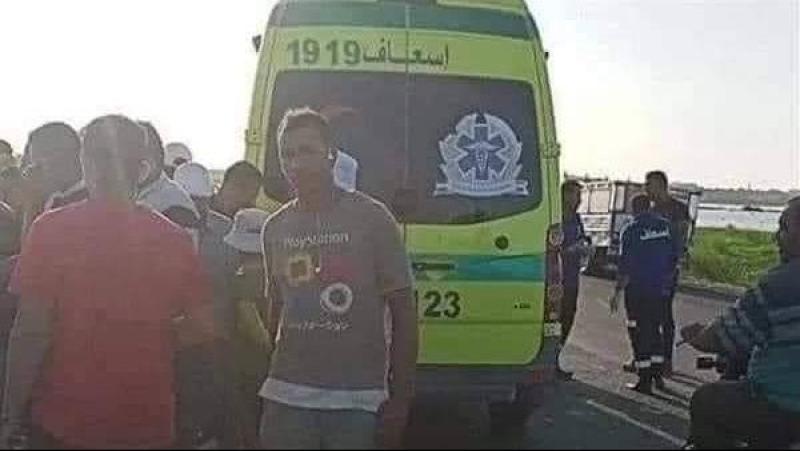 إصابة 4 عمال في انقلاب سيارة ربع نقل بالطريق الصحراوي في المنيا