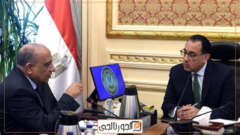 سياسة رئيس الوزراء يلتقى وزير قطاع الأعما