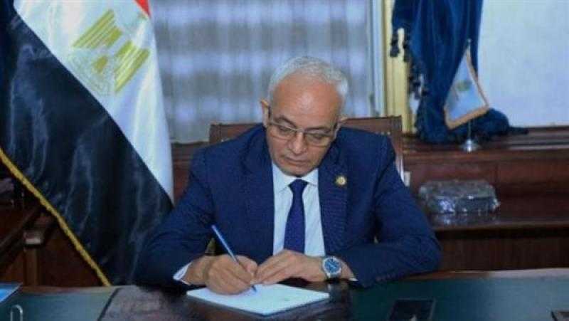 وزير التعليم يعتمد جداول امتحانات الدبلومات الفنية للعام الدراسى 2023/2022