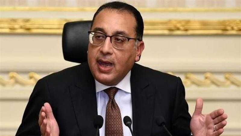 مدبولي يستعرض تقريرًا حول جهود جهاز تنمية المشروعات الصغيرة من 2014 إلى 2022