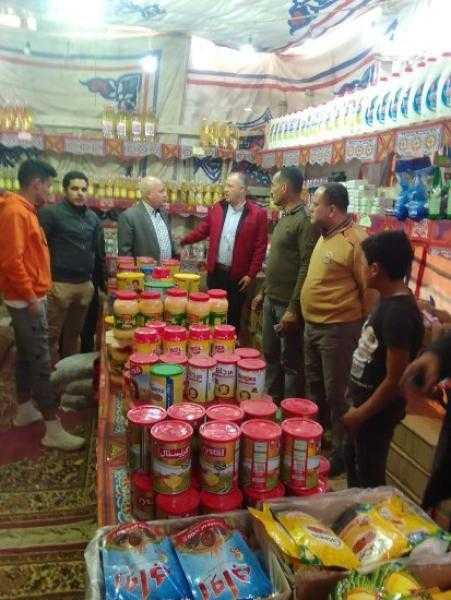 محافظ الشرقية يطمئن على توافر السلع الغذائية والإستهلاكية بأسعار مخفضة أمام المواطنين بمعارض ”أهلا رمضان”