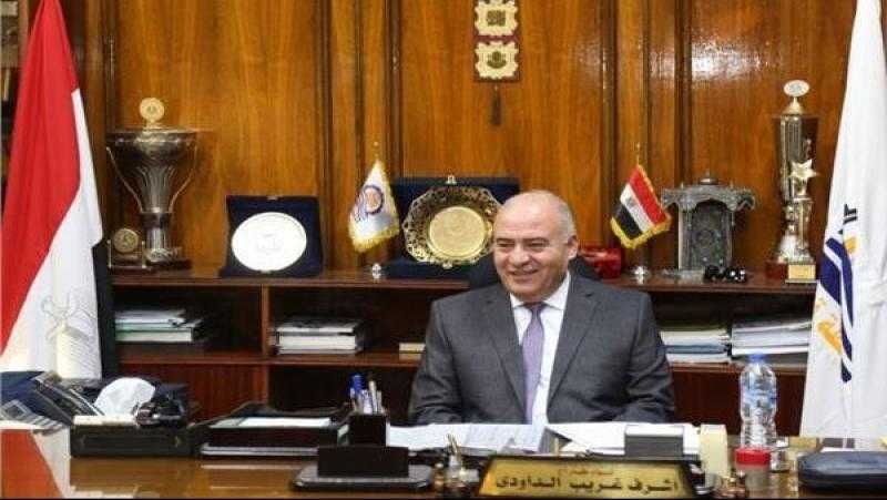 محافظ قنا يشهد احتفالية ليلة القدر وتكريم 50 من حفظة القرآن الكريم بمسجد عبد الرحيم القنائى