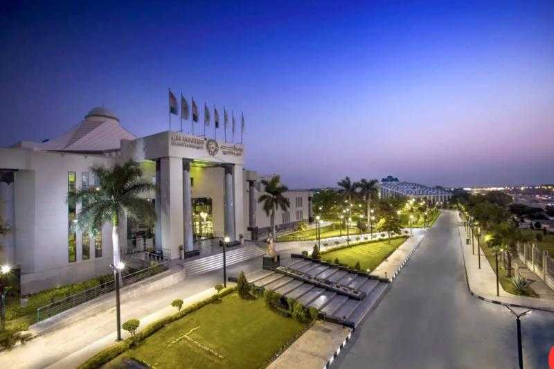 فتح باب القبول لطلاب الشهادات المعادلة العربية والأجنبية (IG) بجامعة مصر للعلوم والتكنولوجيا