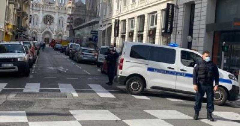 الشرطة الفرنسية تكشف هوية منفذ حادث طعن الأطفال فى أنسى.. لاجئ سورى