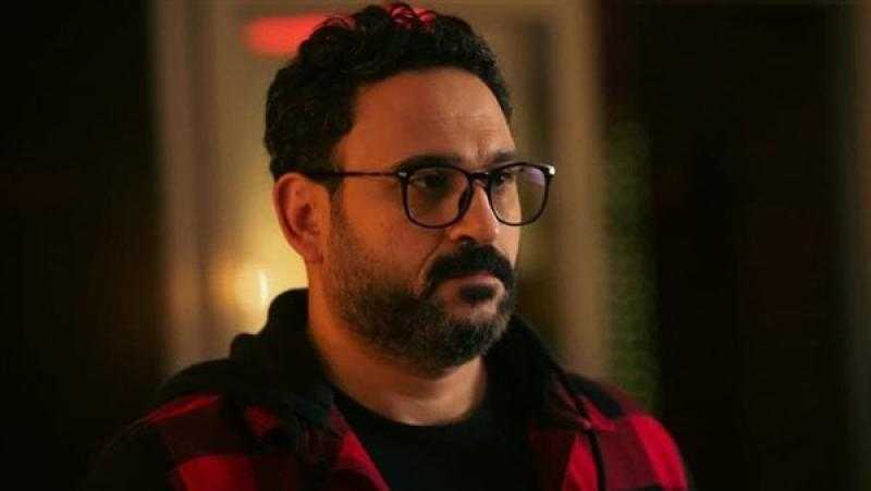 حقيقة خلاف المخرج محمد سامي وأكرم حسني بسبب ”العميل صفر”