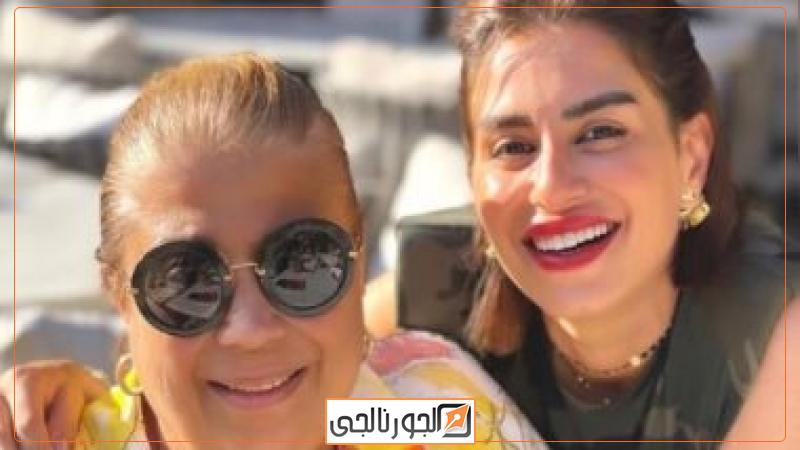 منة فضالي ووالدتها
