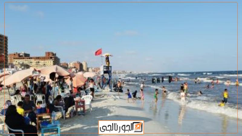 رفع الرايات الحمراء على شواطئ العجمى
