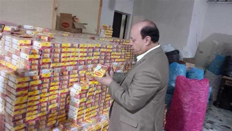 تشميع مصنع غير مرخص لتقليد علامة تجارية لشركة عالمية بالغربية