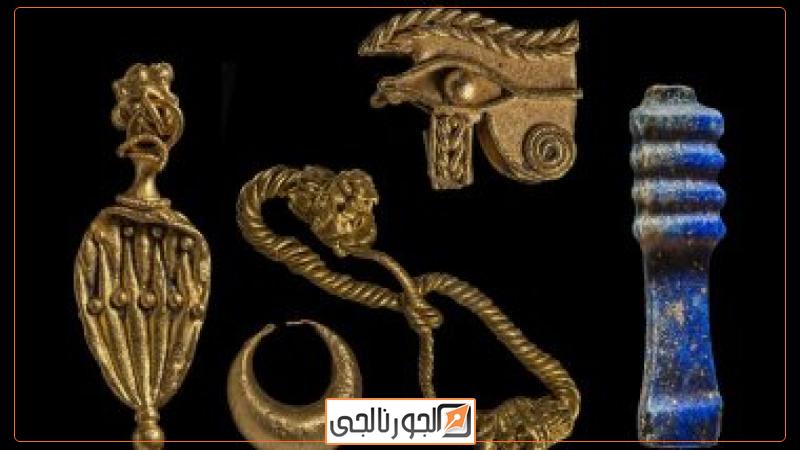 القطع الأثرية