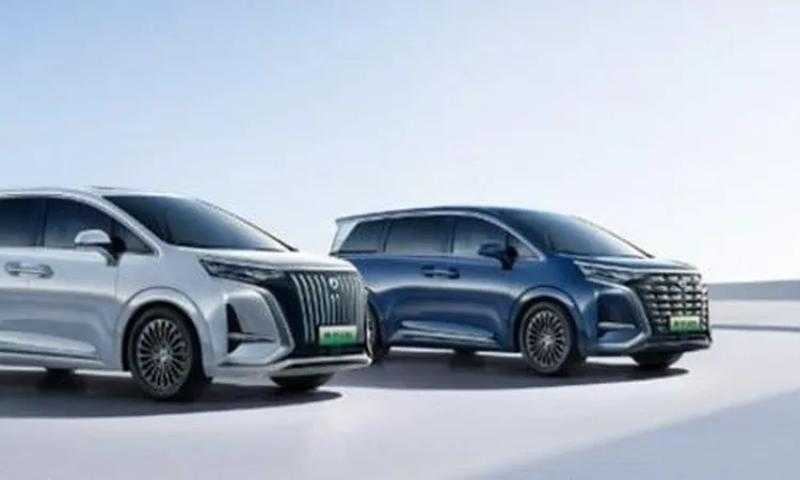 دينزا تكشف عن سيارتها الفان الكهربائية D9 الفاخرة