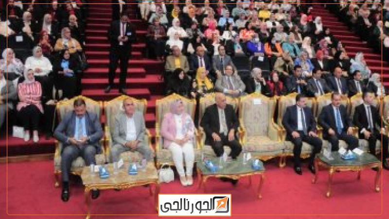 جانب من انطلاق فعاليات البرنامج