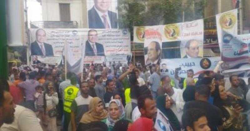 الآلاف في ميدان 30 يونيو بالمنيا للاحتفال بنصر أكتوبر وتأييد السيسي.. صور