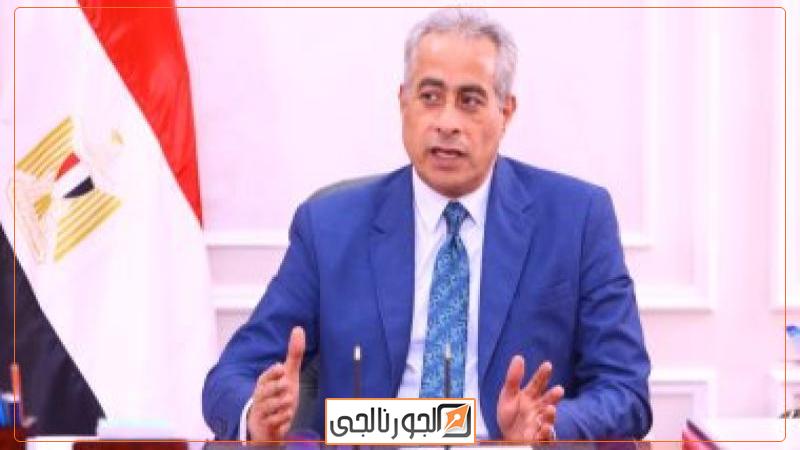 حسن شحاتة وزير العمل