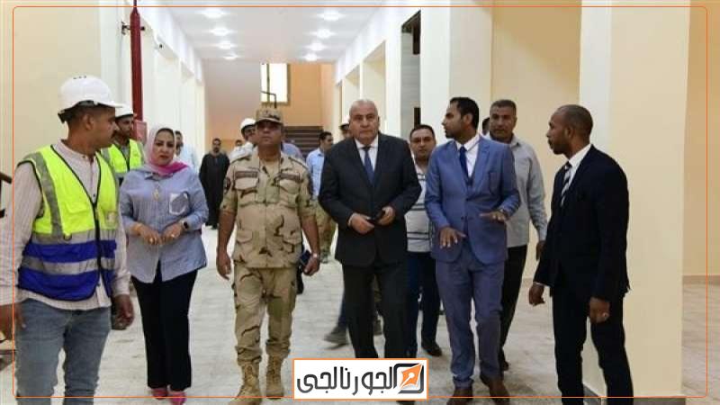 اللواء أشرف الداودى محافظ قنا - أرشيفية