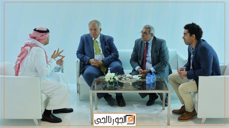 مناقشة التعاون خلال جيتكس، فيتو