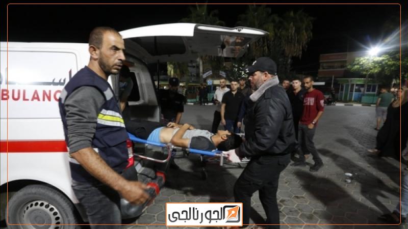 [ المكتب الإعلامي الحكومي بغزة حمّل إسرائيل مسؤولية سلامة كل من كان بالمستشفى / الأناضول ]