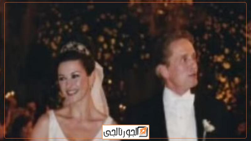 كاثرين زيتا جونز وزوجها