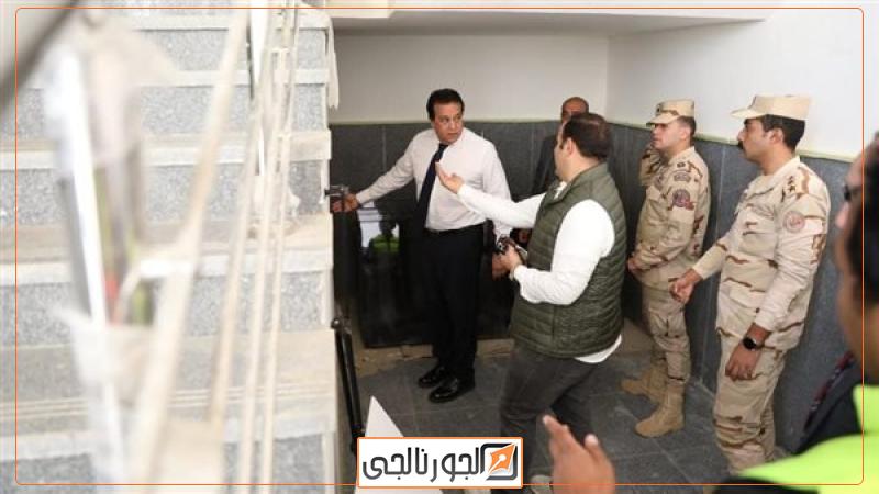 الدكتور خالد عبدالغفار وزير الصحة