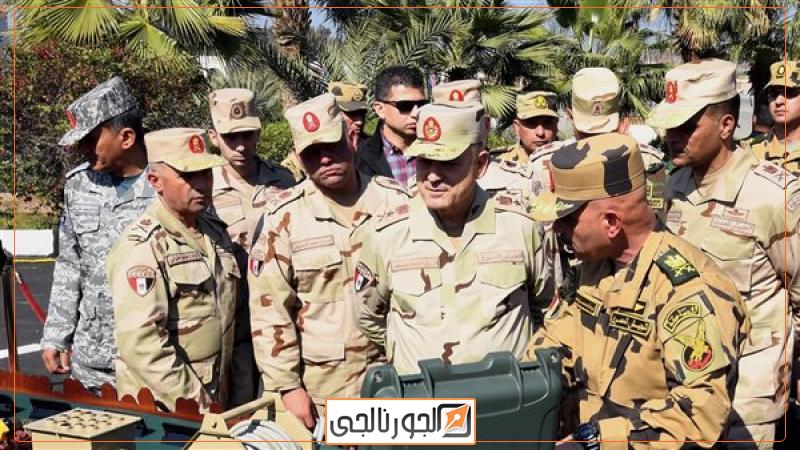 الفريق أسامة عسكر يتفقد نظم وأساليب التدريب القتالي