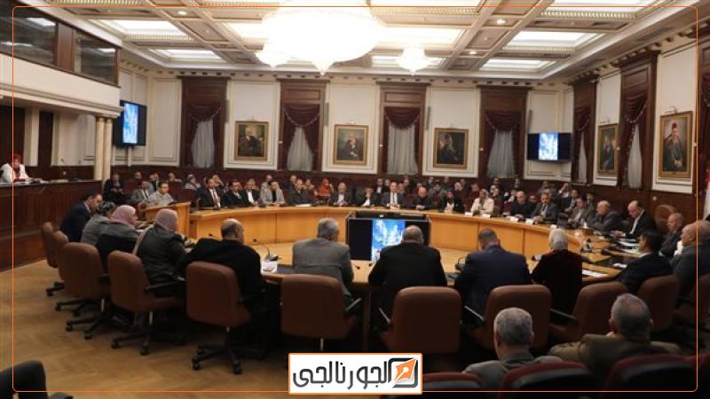 ترأس محافظ القاهرة الإجتماع الدورى