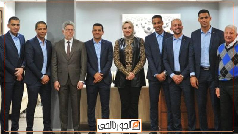 اتحاد الكرة يكرم الحكام المشاركين في بطولة كأس الأمم