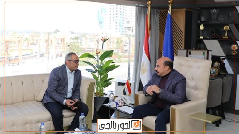 لقاء محافظ أسوان