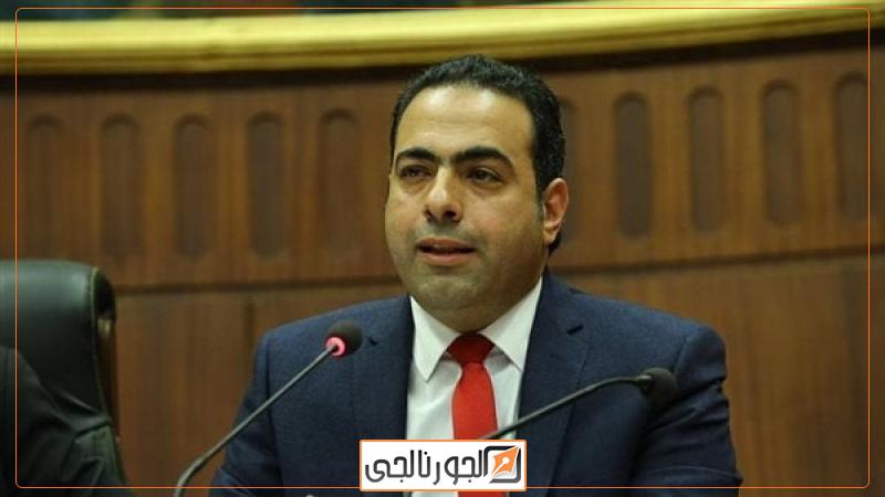 الدكتور محمود حسين