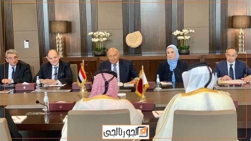خلال المؤتمر