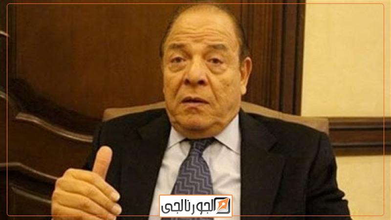 الدكتور سمير عارف