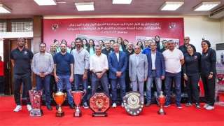 الأهلي يكرم فريق اليد للسيدات بعد الفوز بالدوري وكأس مصر