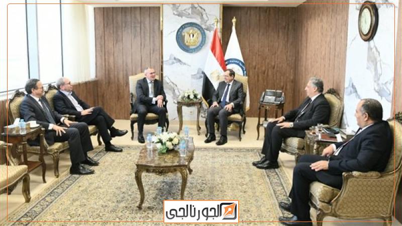 وزير البترول يستقبل رئيس كايرون إنرجي