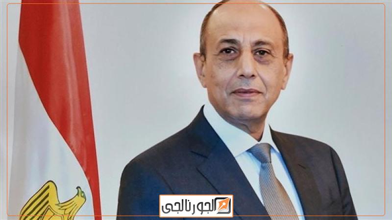 الفريق محمد عباس حلمي وزير الطيران المدني