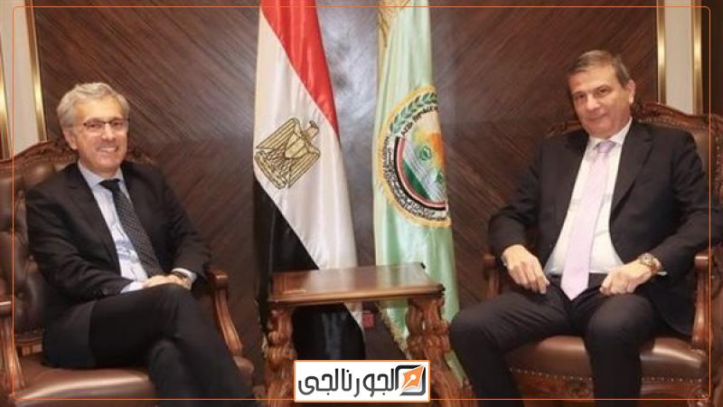 وزير الزراعة والسفير البرازيلي بالقاهرة خلال اللقاء