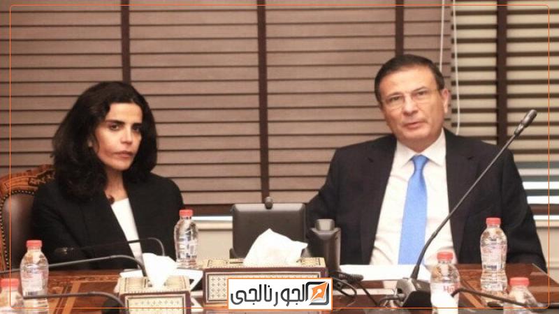 وزير الزراعة مع مجموعة الغانم الكويتية