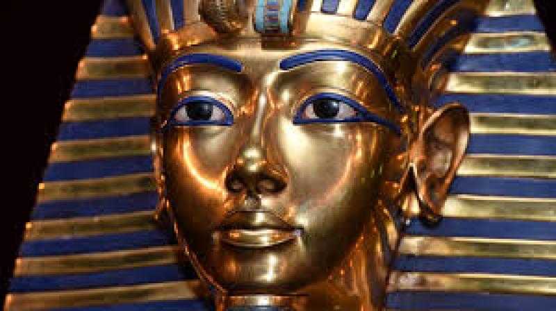 المتحف المصرى الكبير يستقبل 163 قطعة من كنوز الملك الذهبى توت عنخ آمون