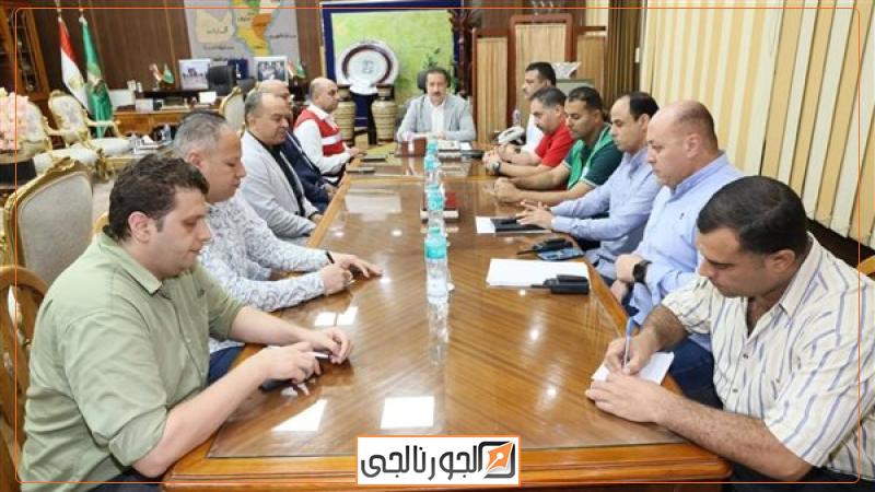 محافظ المنوفية خلال الاجتماع