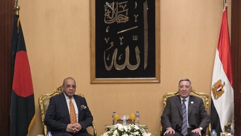 توقيع بروتوكول تعاون بين المحكمة الدستورية و العليا  ببنجلاديش