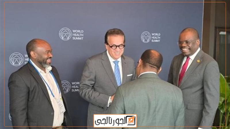 د.خالد عبدالغفار خلال الجلسة النقاشية