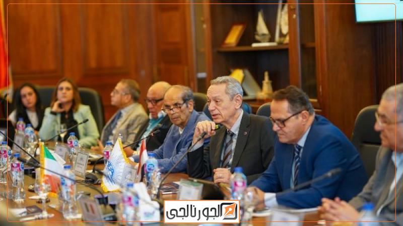 العلاقات