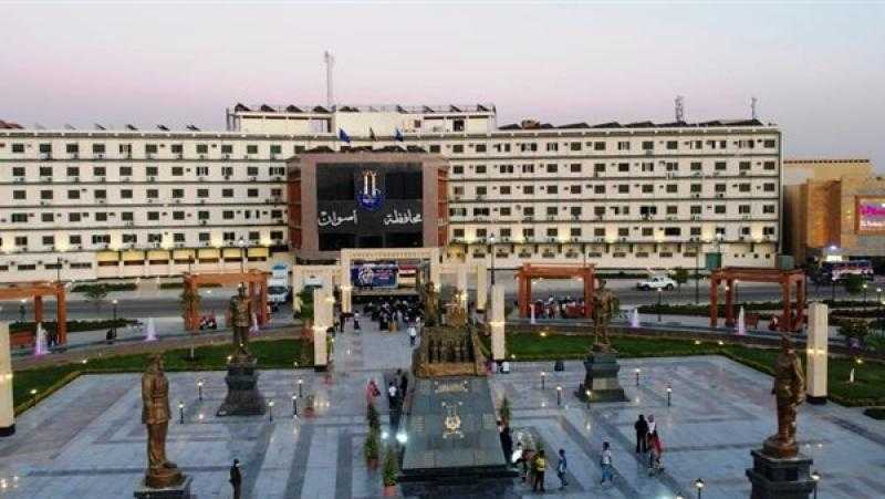 محافظ أسوان: ترقية عدد من رؤساء المراكز والمدن لدرجات الوظائف العليا